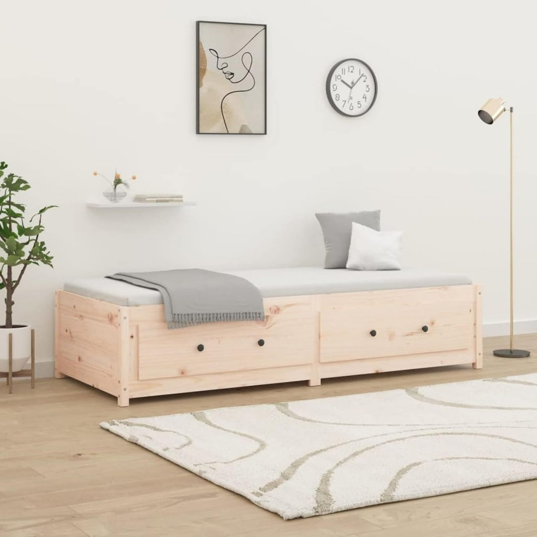 Divano confortevole in legno massello naturale